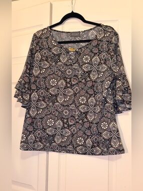 No Brand Black Paisley Flutter-Sleeve Blouse with Cream & Pink Accents